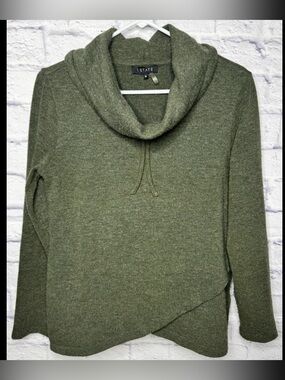 1. STATE Cowl Neck Top in Green Size Medium Like New